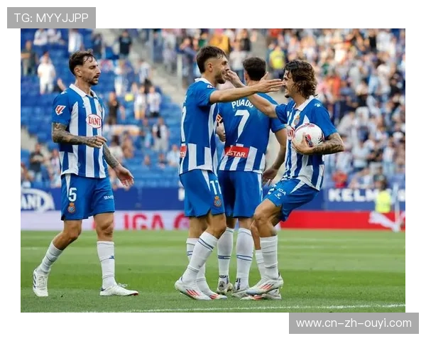 西甲巴萨迎战副班长奥维耶多，领头羊主场志在三分